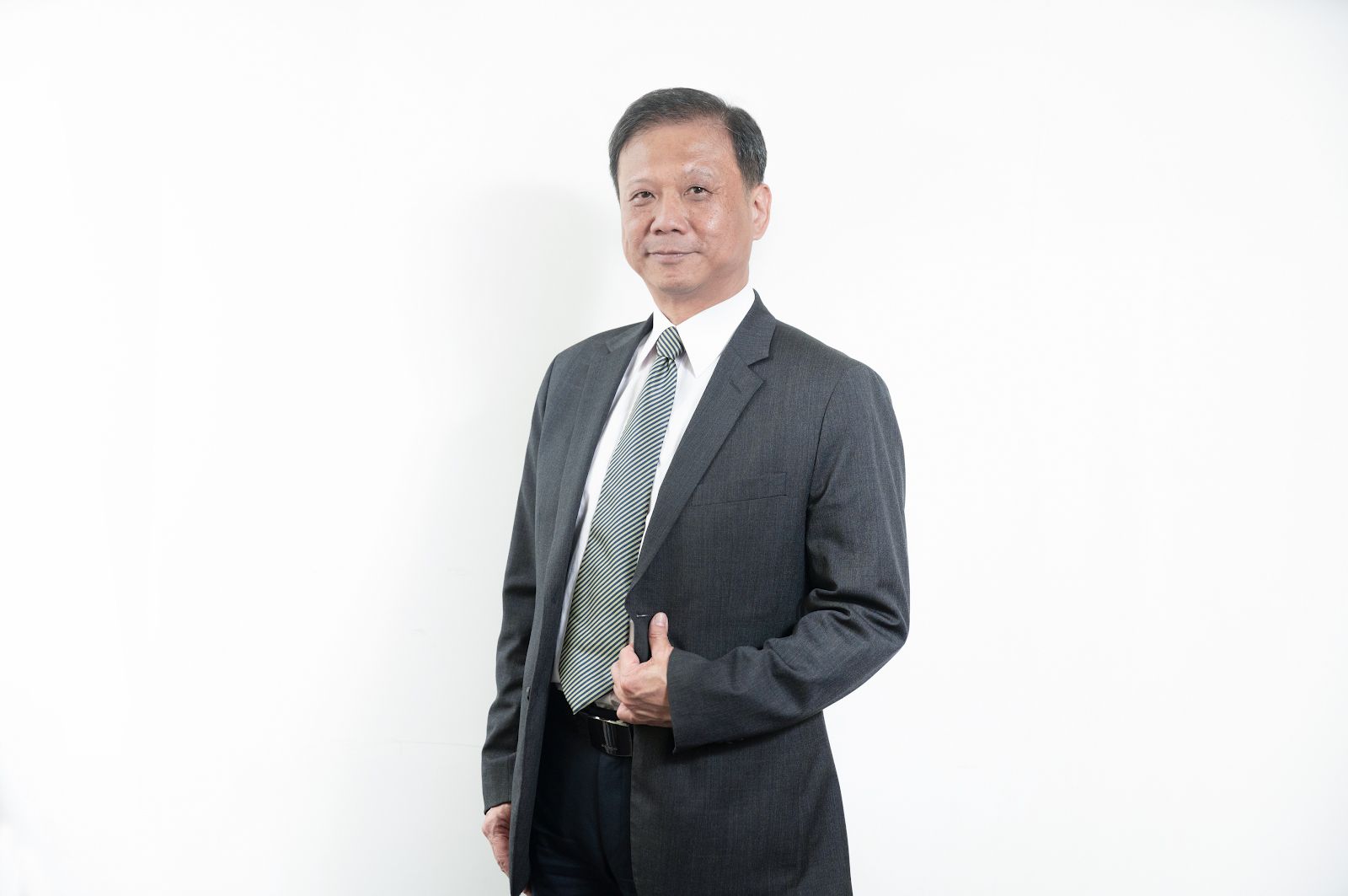接任鴻海研究院執行長 李維斌：期待成就新典範